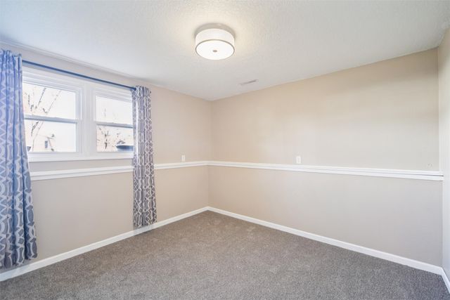 321 NE 9th Street, Ankeny, IA 50021