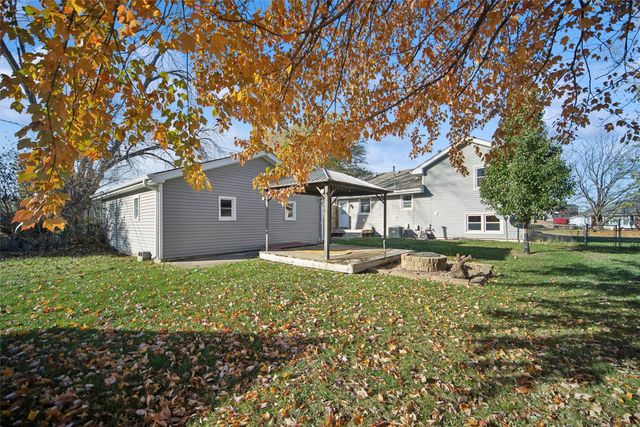 321 NE 9th Street, Ankeny, IA 50021