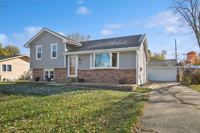 321 NE 9th Street, Ankeny, IA 50021
