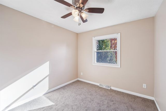 321 NE 9th Street, Ankeny, IA 50021