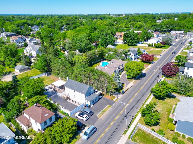 377 W Park Avenue, Oakhurst, NJ 07755