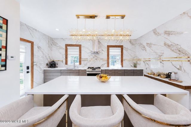 377 W Park Avenue, Oakhurst, NJ 07755