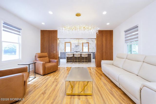 377 W Park Avenue, Oakhurst, NJ 07755
