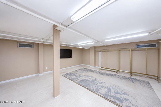 377 W Park Avenue, Oakhurst, NJ 07755