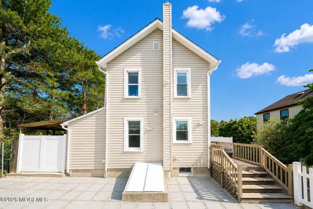 377 W Park Avenue, Oakhurst, NJ 07755