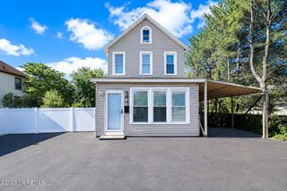 377 W Park Avenue, Oakhurst, NJ 07755