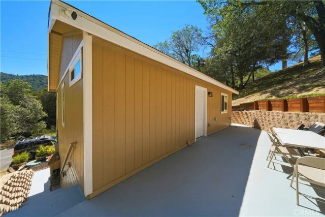 24743 Edelweiss Drive, Crestline, CA 92325