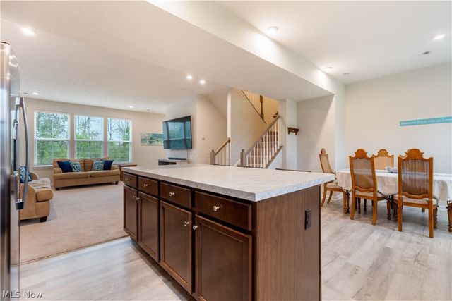 342 E Reno Drive, Louisville, OH 44641