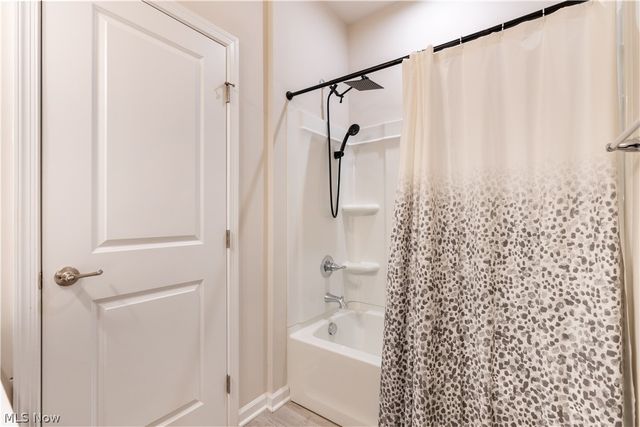 342 E Reno Drive, Louisville, OH 44641