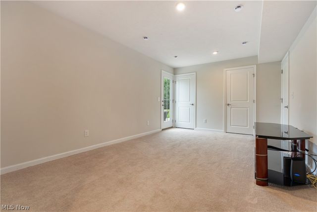 342 E Reno Drive, Louisville, OH 44641