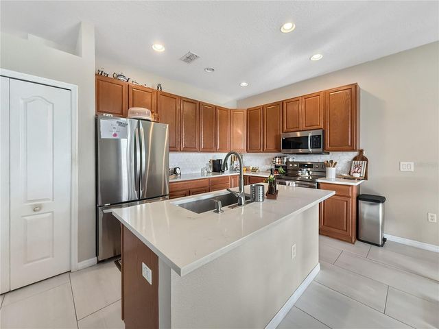 5121 GULF STURGEON LANE, St Cloud, FL 34772