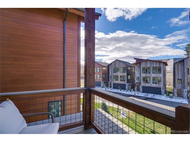111 Geneva Dr, Silverthorne, CO 80498