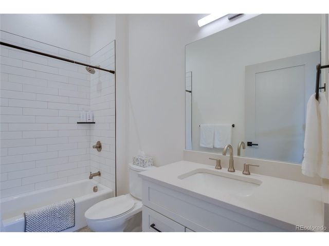 111 Geneva Dr, Silverthorne, CO 80498