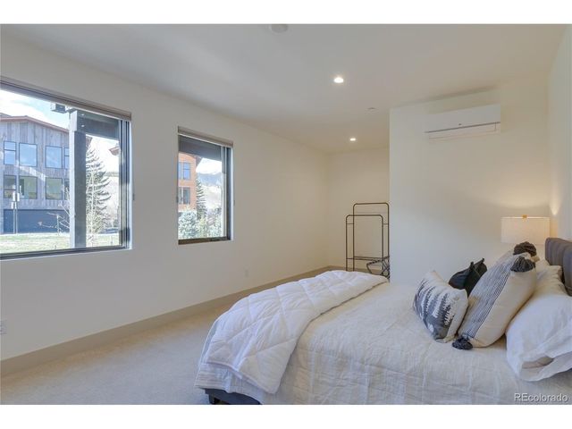 111 Geneva Dr, Silverthorne, CO 80498