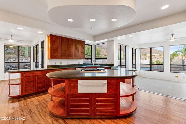 3441 E Cathedral Rock Circle, Tucson, AZ 85718