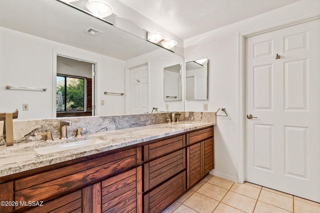 3441 E Cathedral Rock Circle, Tucson, AZ 85718