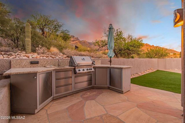3441 E Cathedral Rock Circle, Tucson, AZ 85718