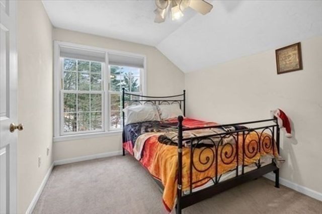 1 Knowlton Circle 1, Upton, MA 01568