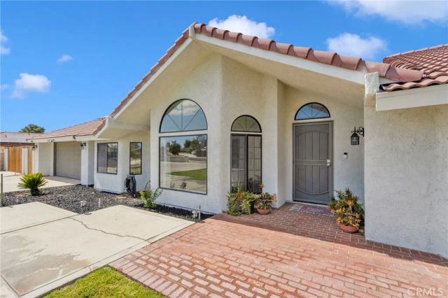 13028 Quapaw Road, Apple Valley, CA 92308