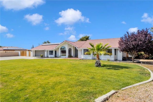 13028 Quapaw Road, Apple Valley, CA 92308