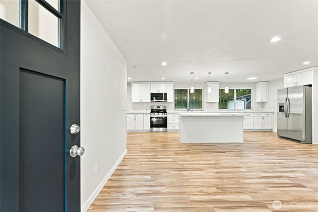 11030 Tempo Lake Drive SE, Olympia, WA 98513