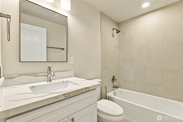 11030 Tempo Lake Drive SE, Olympia, WA 98513