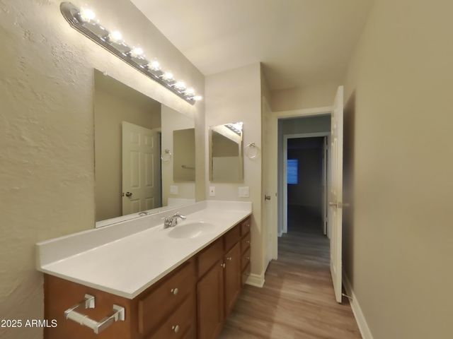 7743 W DREYFUS Drive, Peoria, AZ 85381