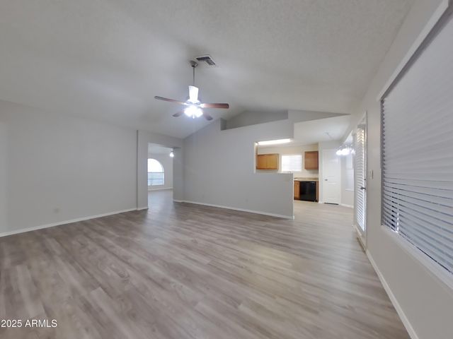 7743 W DREYFUS Drive, Peoria, AZ 85381