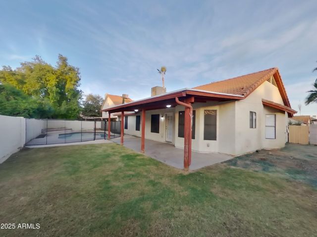 7743 W DREYFUS Drive, Peoria, AZ 85381