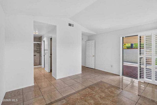704 Wind Willow Way, Simi Valley, CA 93065