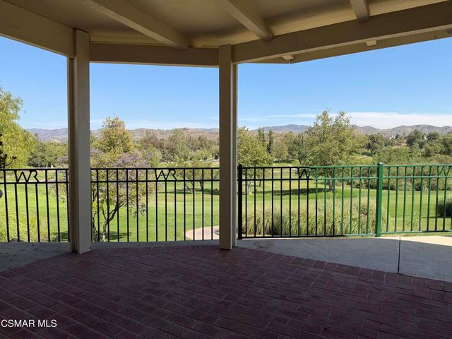 704 Wind Willow Way, Simi Valley, CA 93065