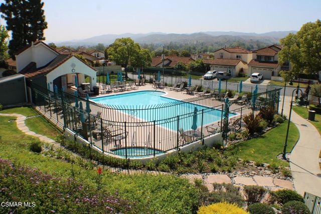 704 Wind Willow Way, Simi Valley, CA 93065