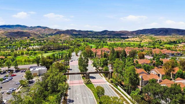 704 Wind Willow Way, Simi Valley, CA 93065