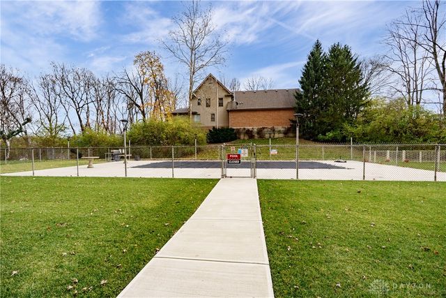 2230 S Patterson Boulevard 23, Kettering, OH 45409