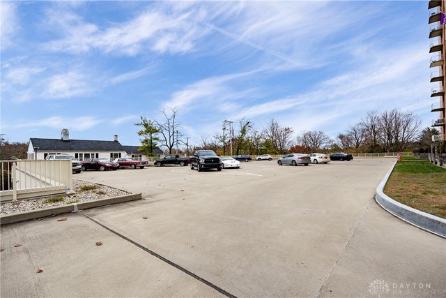 2230 S Patterson Boulevard 23, Kettering, OH 45409