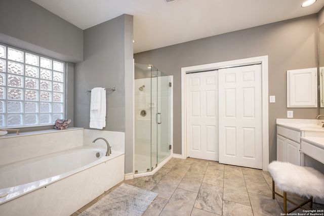 10 Thornhurst, San Antonio, TX 78218