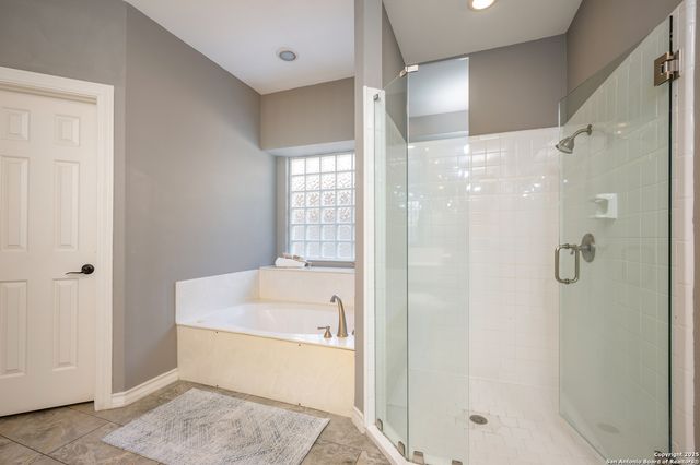 10 Thornhurst, San Antonio, TX 78218