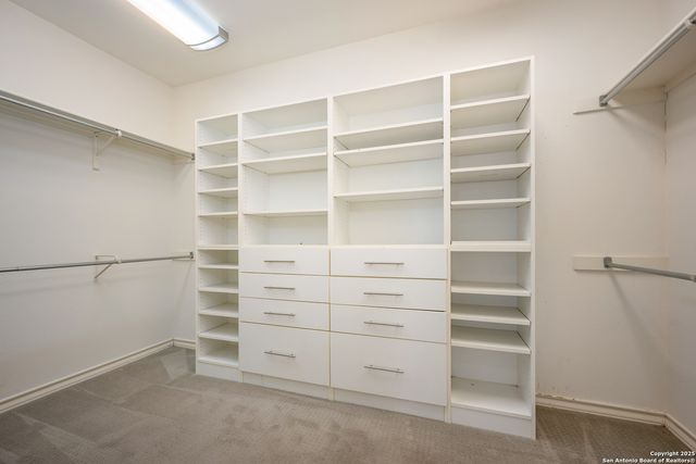 10 Thornhurst, San Antonio, TX 78218