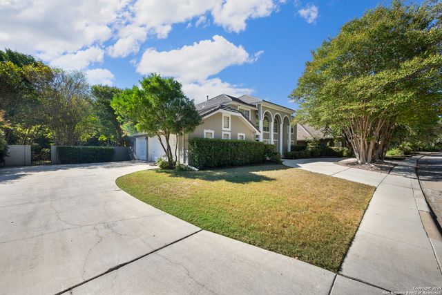 10 Thornhurst, San Antonio, TX 78218