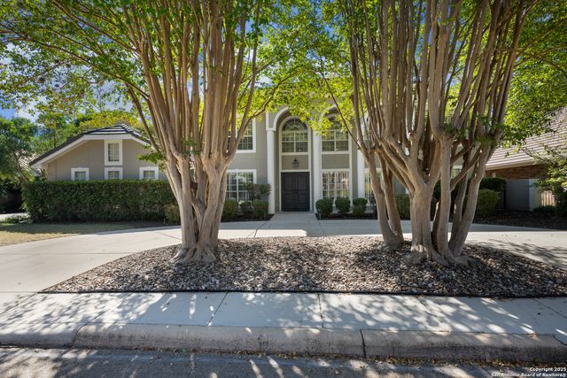 10 Thornhurst, San Antonio, TX 78218