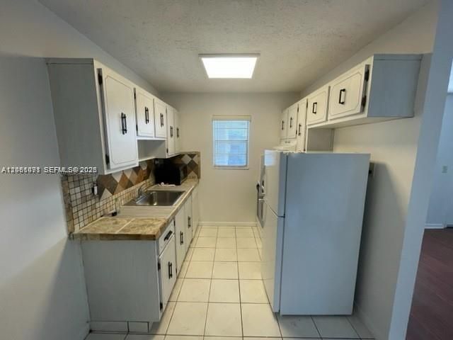 30 SE 4th Avenue 214, Hallandale Beach, FL 33009