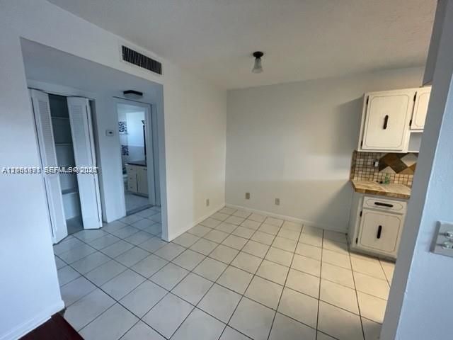 30 SE 4th Avenue 214, Hallandale Beach, FL 33009