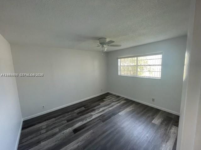 30 SE 4th Avenue 214, Hallandale Beach, FL 33009