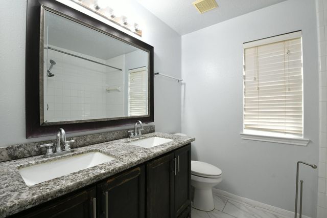 4610 Nealwood Court, Fresno, TX 77545