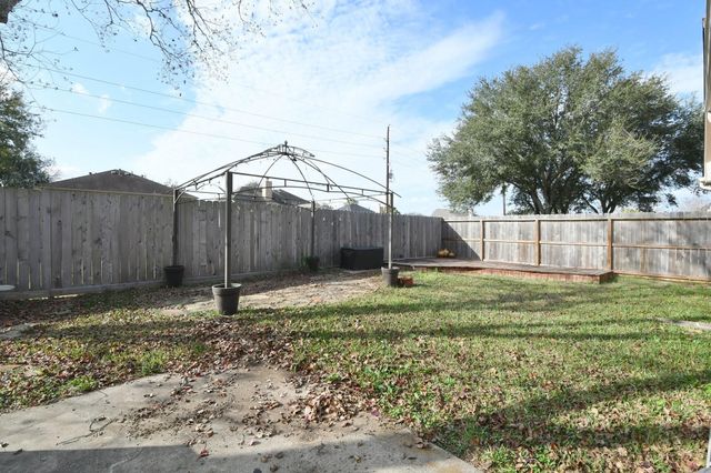 4610 Nealwood Court, Fresno, TX 77545