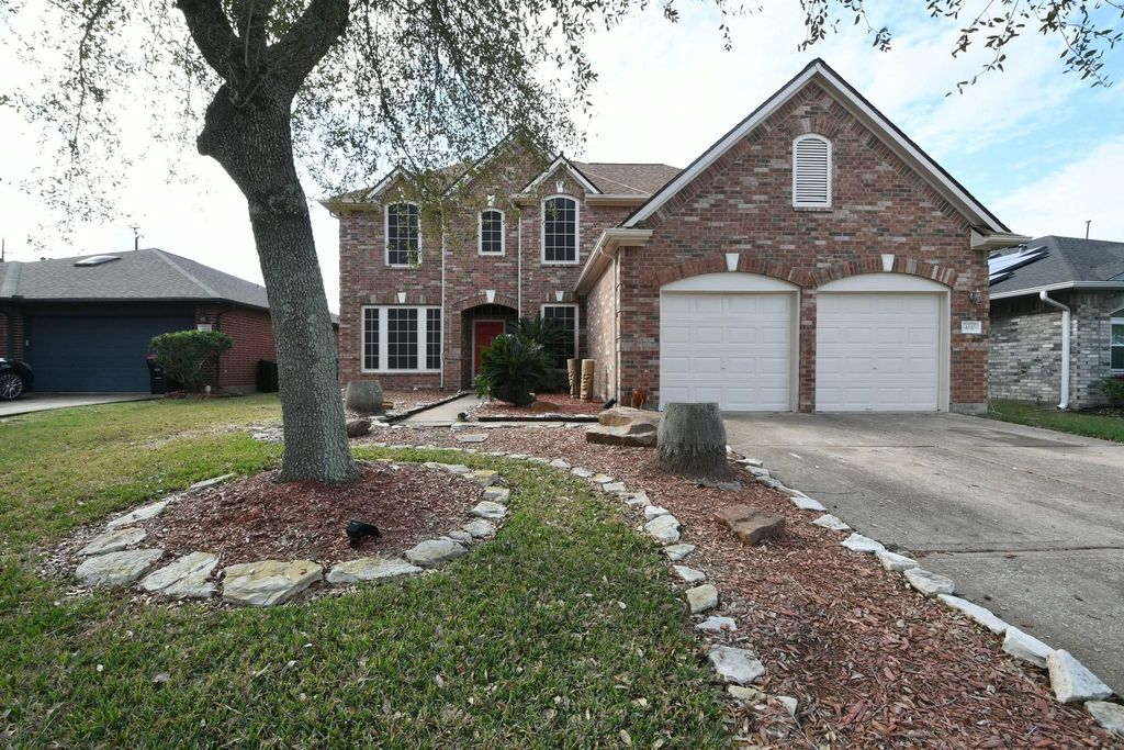 4610 Nealwood Court, Fresno, TX 77545