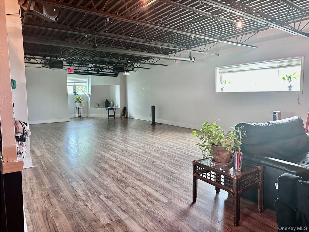 3001 New Street Suite F, Oceanside, NY 11572 — exterior