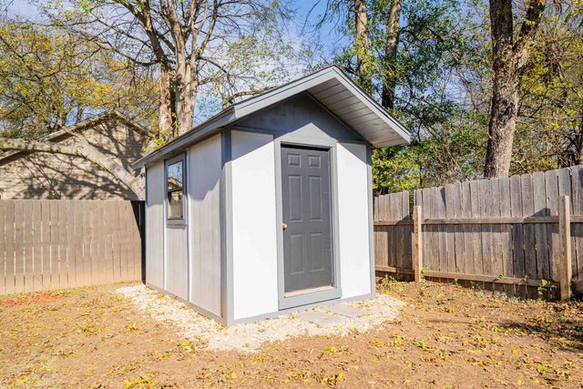 801 E Austin, Marshall, TX 75670