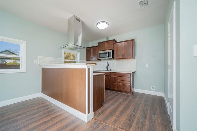 801 E Austin, Marshall, TX 75670