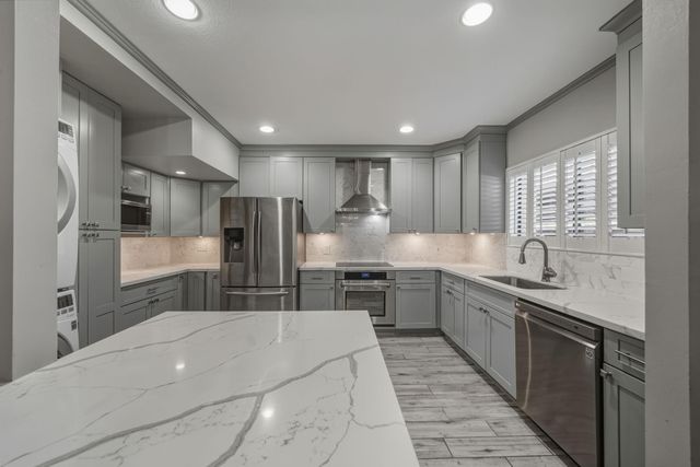 11711 Memorial Drive 151, Houston, TX 77024